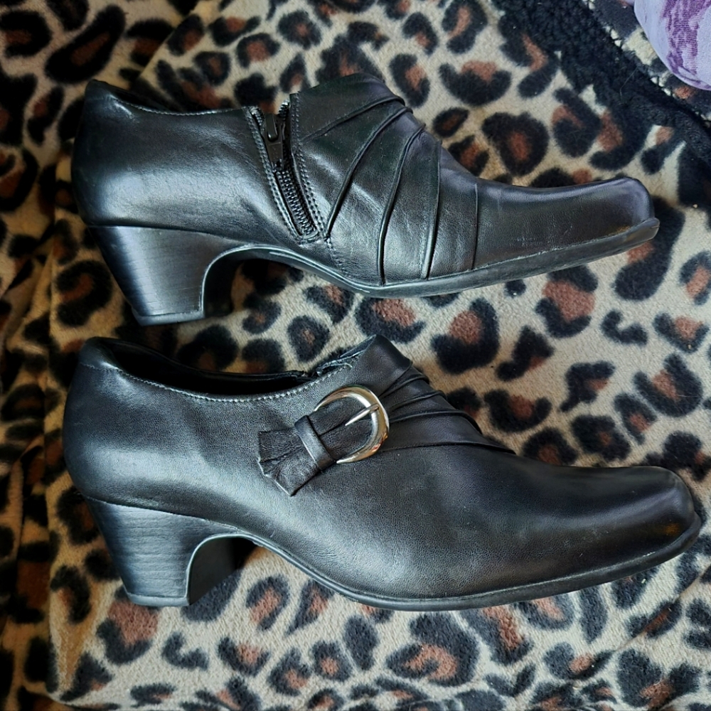 Clarks Black Ankle Booties - Size 9 1/2